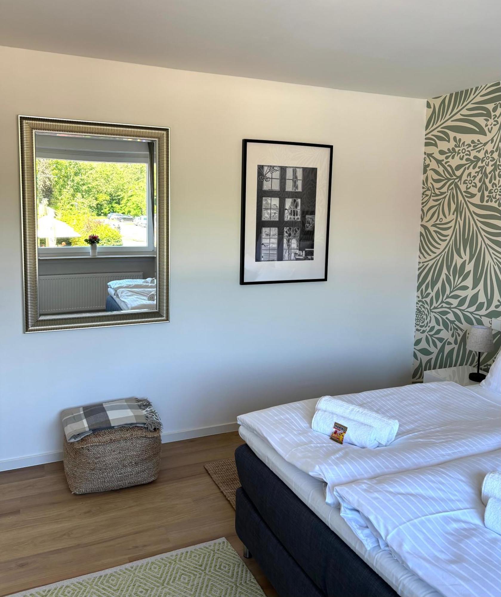 Gesamte Wohnung, Kueche, Parkplatz, Terrasse Bad Bellingen Kültér fotó
