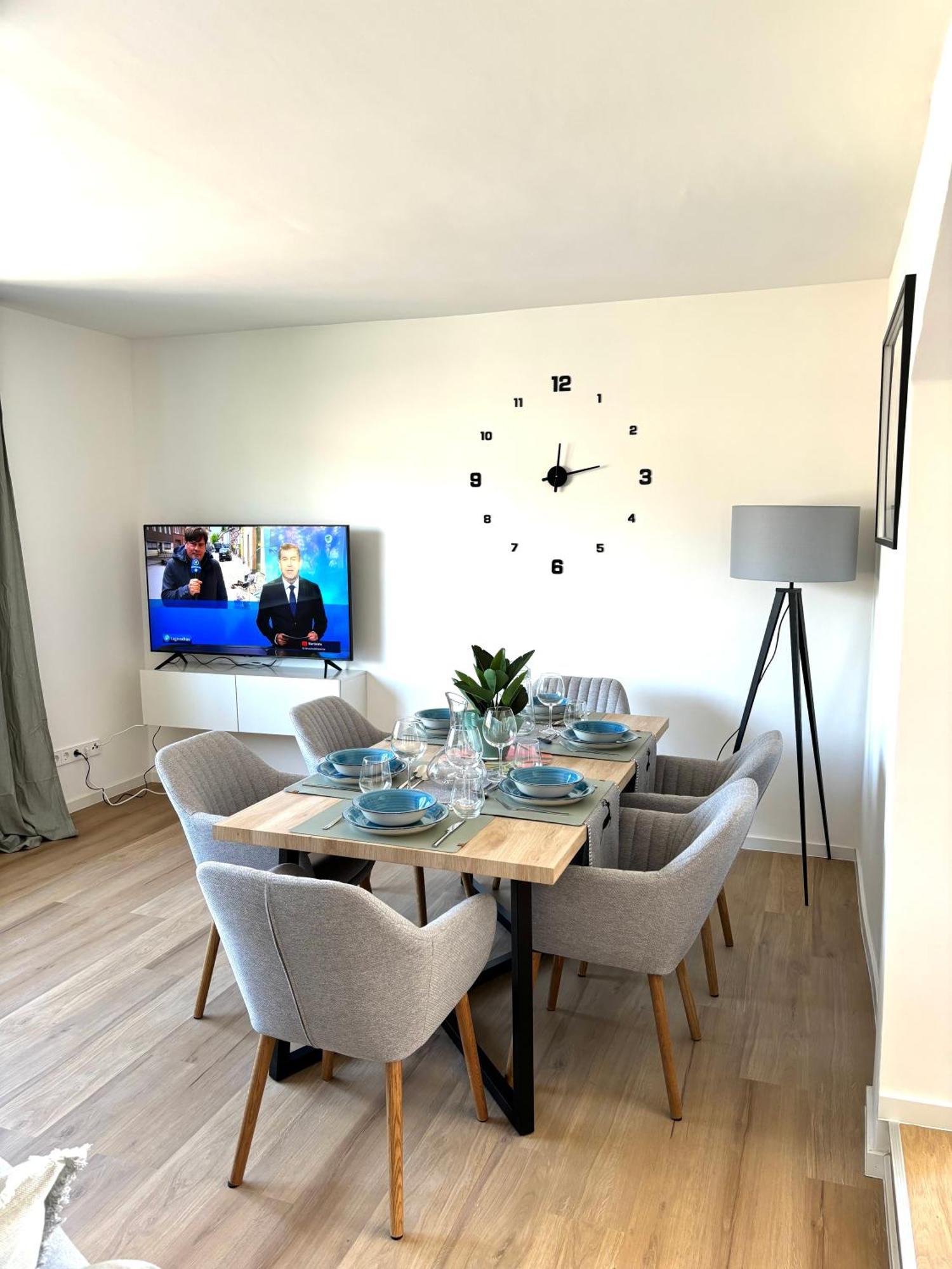 Gesamte Wohnung, Kueche, Parkplatz, Terrasse Bad Bellingen Kültér fotó
